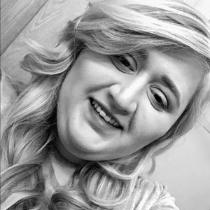 Meet your Posher, Lauran